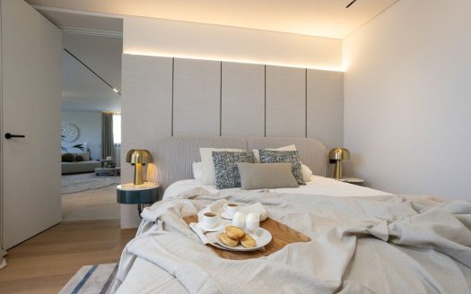 INDEPENDENT VILLA IN NUEVA ANDALUCÍA