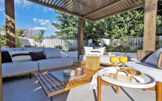 INDEPENDENT VILLA IN NUEVA ANDALUCÍA