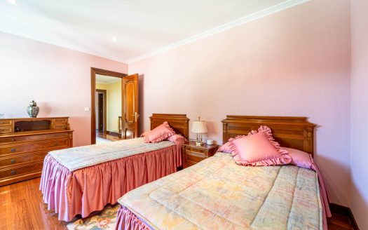 Independent house / chalet for sale – Calle Santa Bai