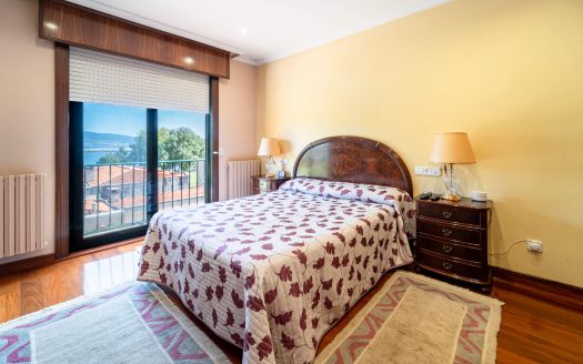 Independent house / chalet for sale – Calle Santa Bai