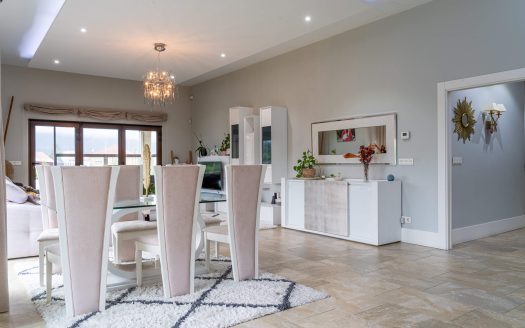Independent house / chalet for sale – Capela Da Sagra