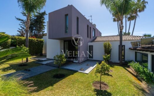 Chalets Independientes · Estepona