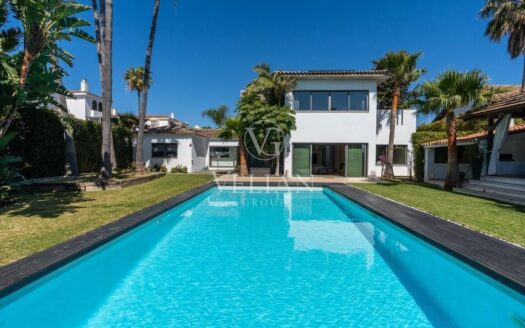 Chalets Independientes · Estepona