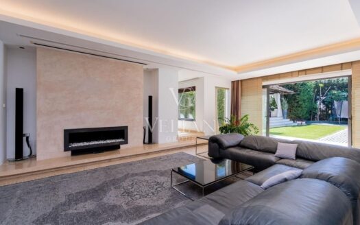 Chalets Independientes · Estepona