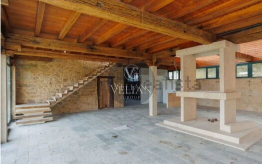 Chalets Independientes · Outes