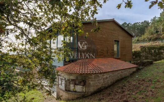 Chalets Independientes · Outes