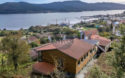 Chalets Independientes · Outes