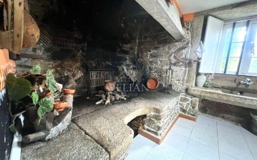 Chalets Independientes · Outes