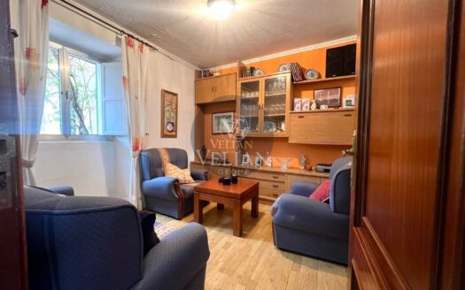 Chalets Independientes · Outes