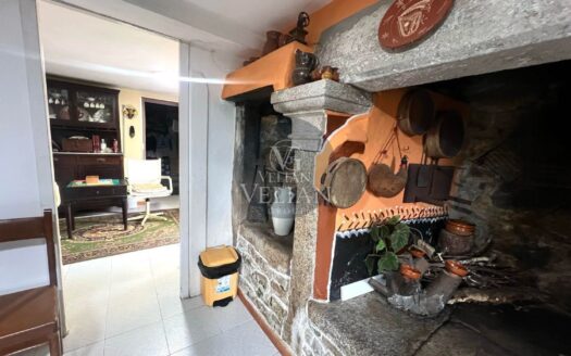 Chalets Independientes · Outes