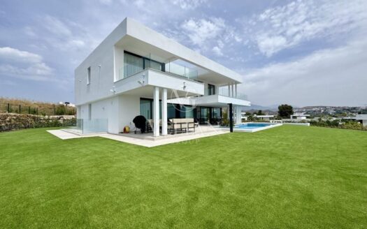 Chalets Independientes · Estepona