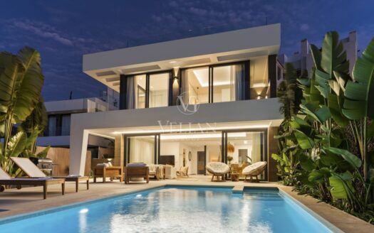 Chalets Independientes · Estepona