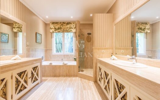 Chalets Independientes · Estepona