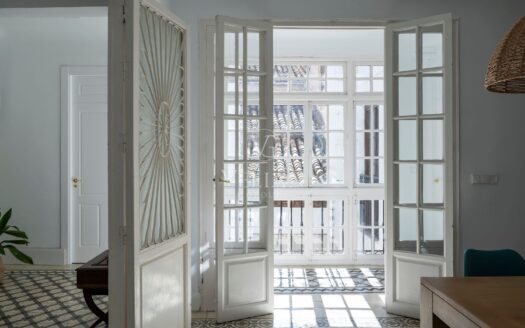 Vivienda con carácter y reforma integral, con vistas únicas a la Catedral