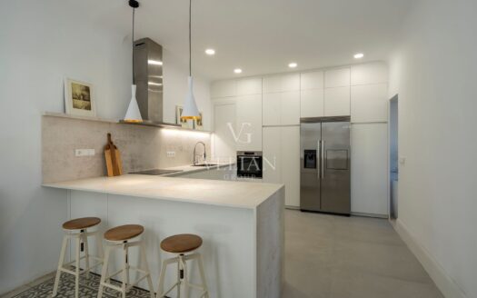 Vivienda con carácter y reforma integral, con vistas únicas a la Catedral