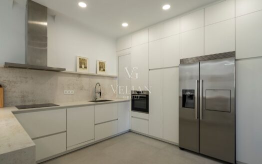 Vivienda con carácter y reforma integral, con vistas únicas a la Catedral