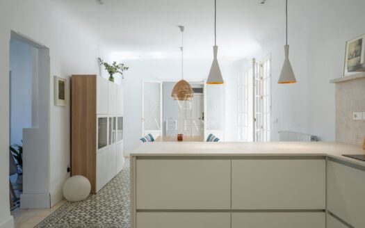 Vivienda con carácter y reforma integral, con vistas únicas a la Catedral