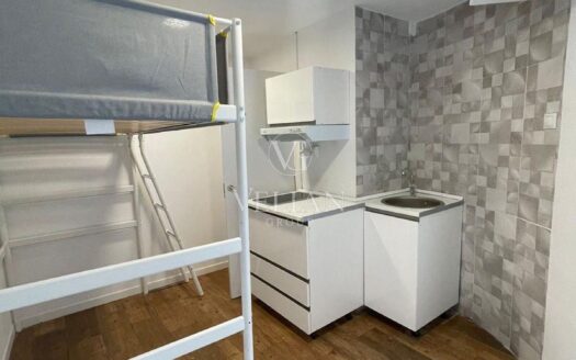 Estudio moderno y reformado listo para entrar a vivir