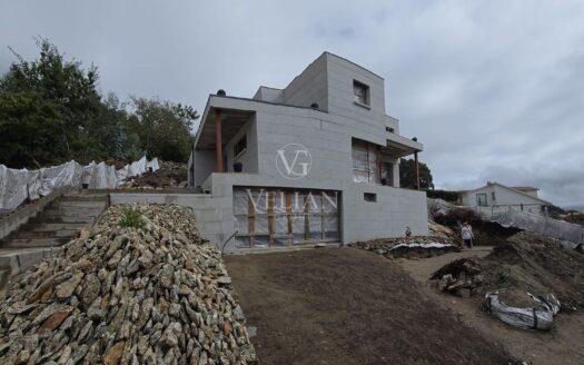 Chalet independiente con vistas al mar y parcela de 650 m²