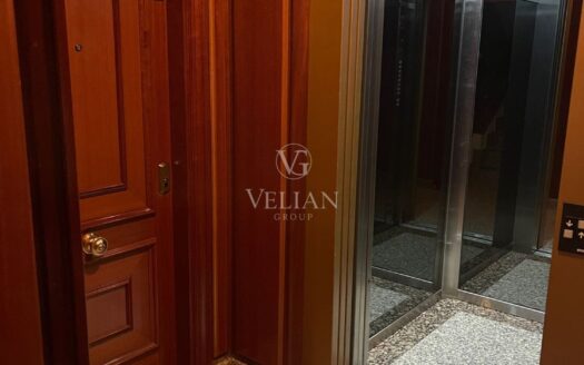 Piso exclusivo con terraza y garaje junto a Plaza España – Vigo