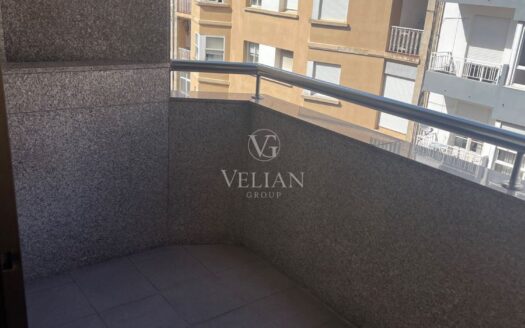 Piso exclusivo con terraza y garaje junto a Plaza España – Vigo