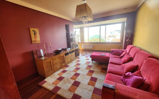 Piso reformado con acabados de lujo y vistas impresionantes