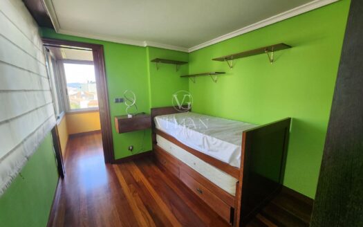 Piso reformado con acabados de lujo y vistas impresionantes