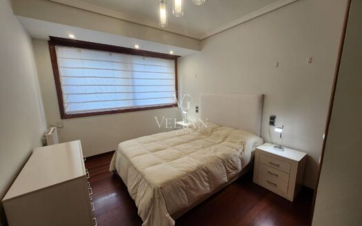 Piso reformado con acabados de lujo y vistas impresionantes