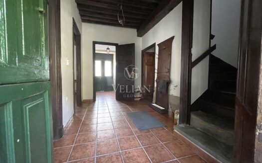 Encantadora casa pareada con finca y patio rústico a 12 km de Santiago de Compostela