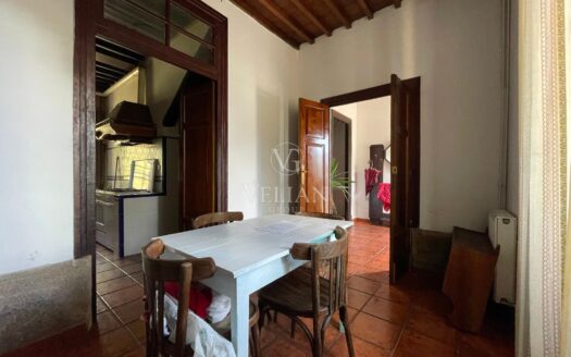 Encantadora casa pareada con finca y patio rústico a 12 km de Santiago de Compostela