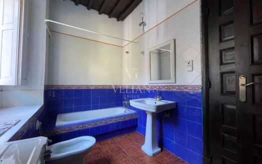 Encantadora casa pareada con finca y patio rústico a 12 km de Santiago de Compostela