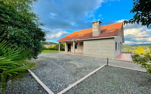 Chalets Independientes · Barro