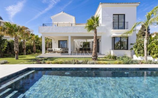 Chalets Independientes · Estepona