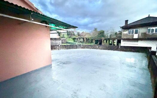 Chalets Independientes · Outes