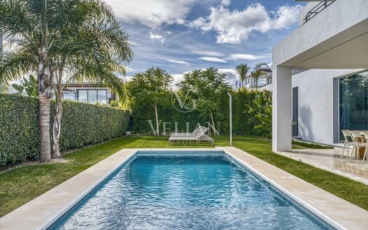 Chalets Independientes · Estepona