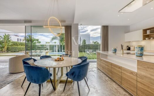 Chalets Independientes · Estepona