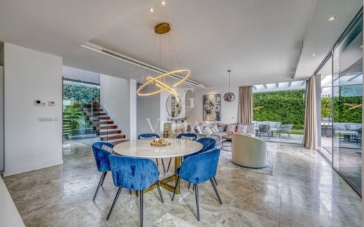 Chalets Independientes · Estepona