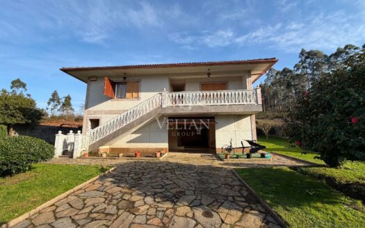 Chalets Independientes · Mesia