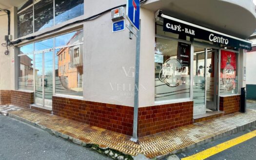 Locales Comerciales · Boiro