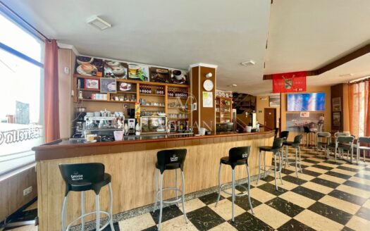 Locales Comerciales · Boiro
