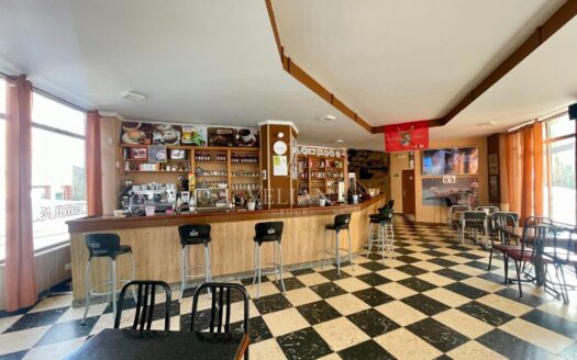 Locales Comerciales · Boiro