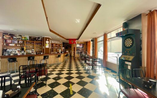 Locales Comerciales · Boiro