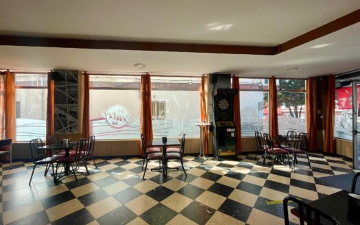 Locales Comerciales · Boiro