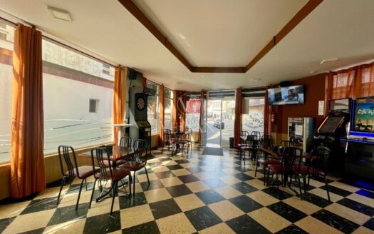 Locales Comerciales · Boiro