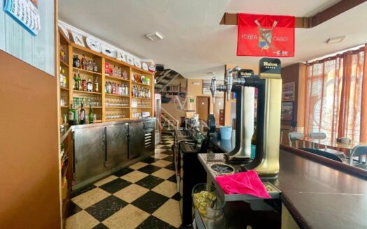 Locales Comerciales · Boiro