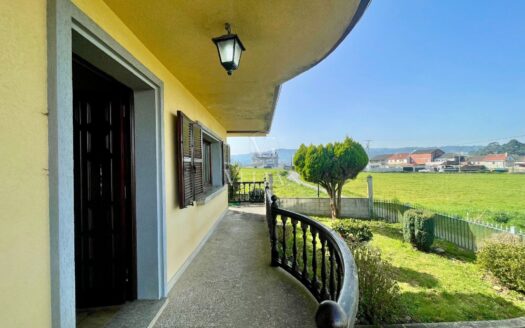 Chalets Independientes · Carballo