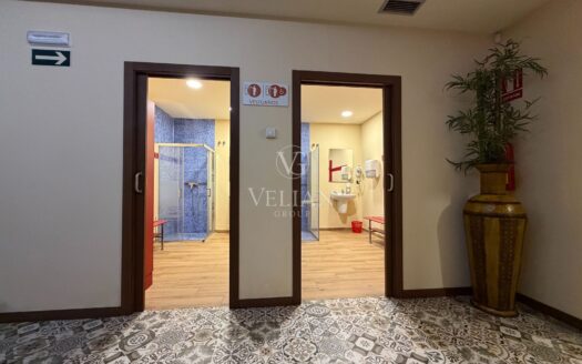 Locales Comerciales · Arzua