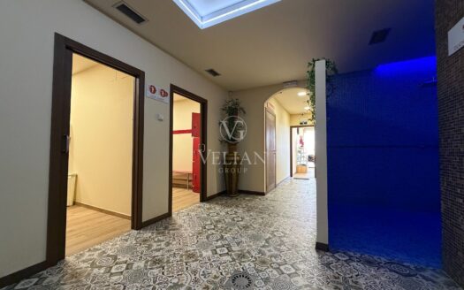 Locales Comerciales · Arzua
