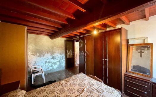 Chalets Independientes · Outes