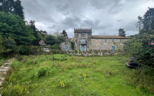 Chalets Independientes · Meis